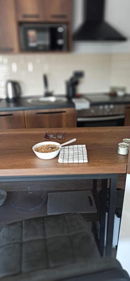 Malac-New Equipped Studio Apartment Within The City Core 诺威萨 外观 照片
