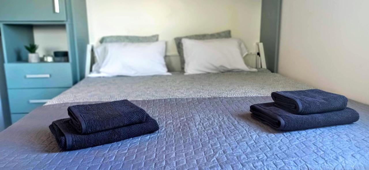 Malac-New Equipped Studio Apartment Within The City Core 诺威萨 外观 照片
